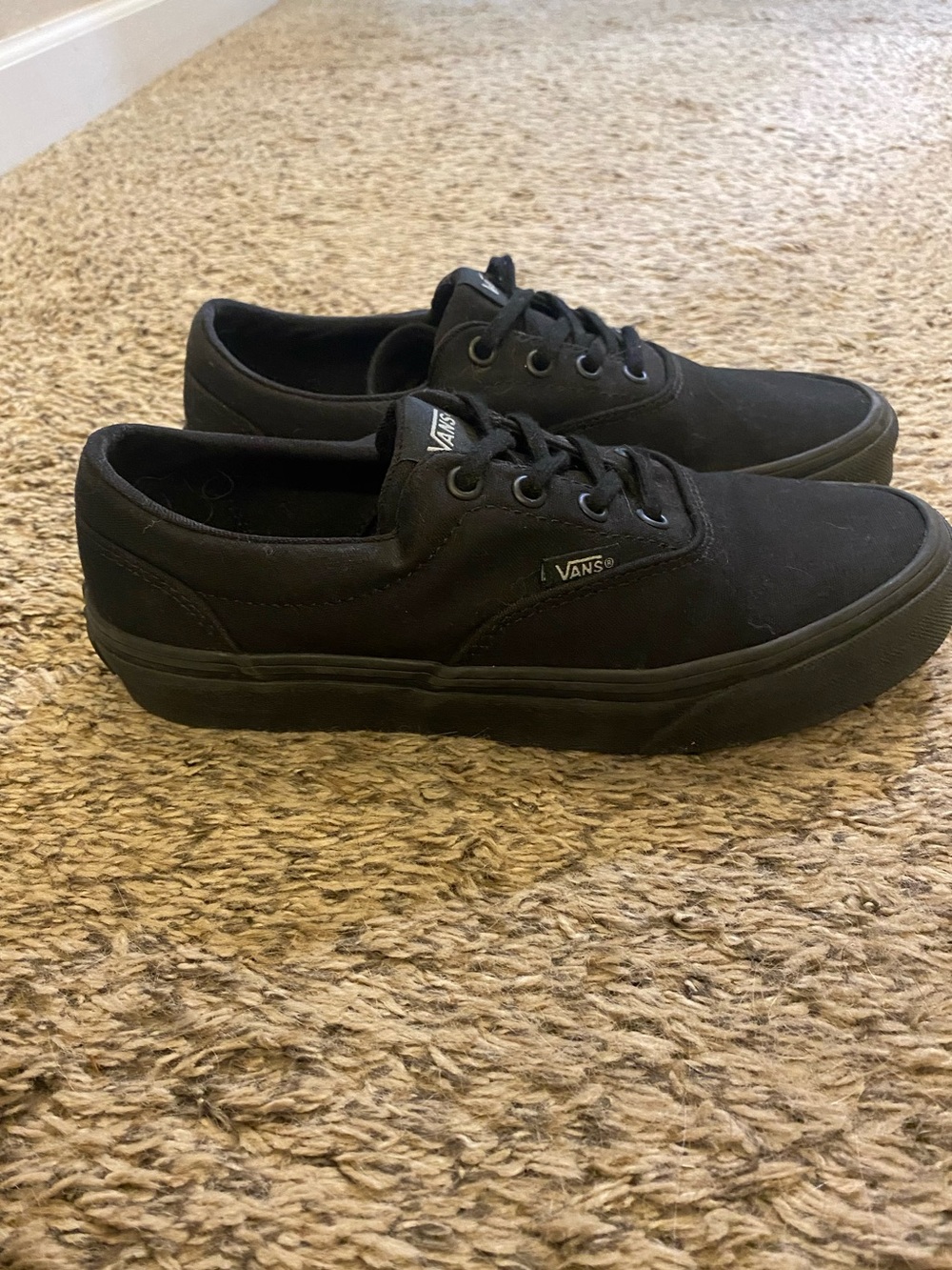 Vans - Picture 1 of 3